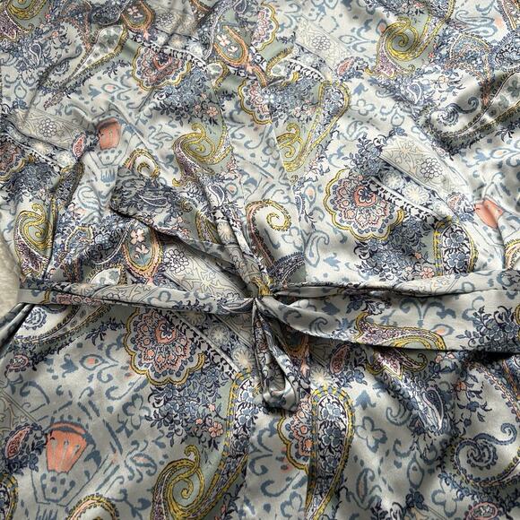 Victoria’s Secret VS Kimono Robe Pink Blue XS/S Paisley Floral Satin Pockets - Picture 3 of 10